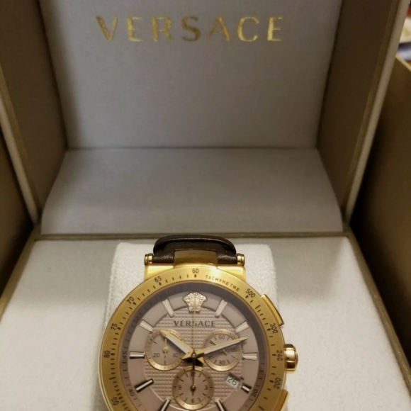 Versace mens gold tone chronograph - Picture 2 of 6